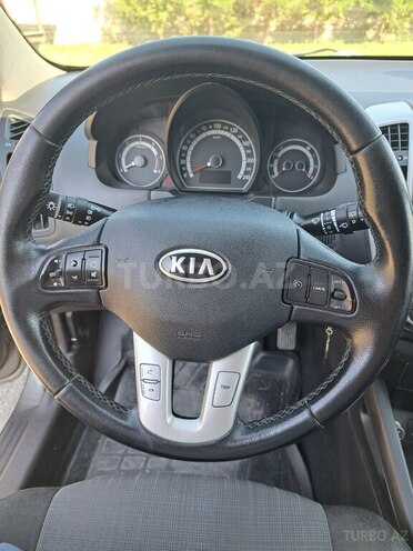 Kia Ceed 2012, 300,000 km - 1.6 l - Ucar