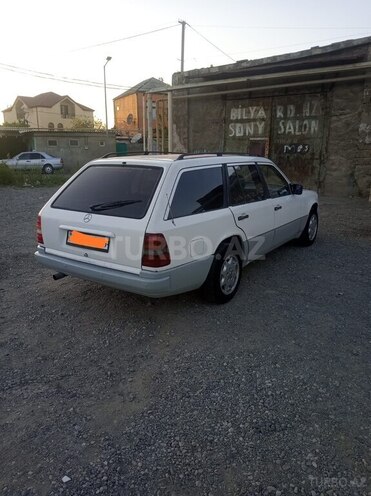 Mercedes E 250 1992, 360,000 km - 2.5 l - Bakı