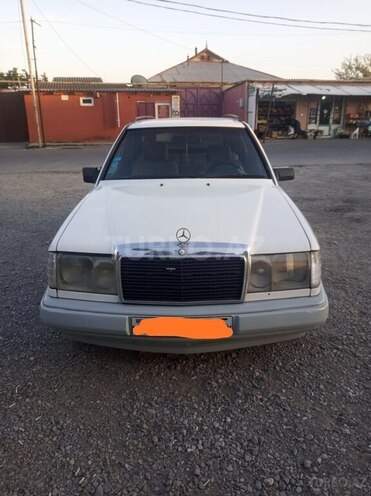 Mercedes E 250 1992, 360,000 km - 2.5 l - Bakı