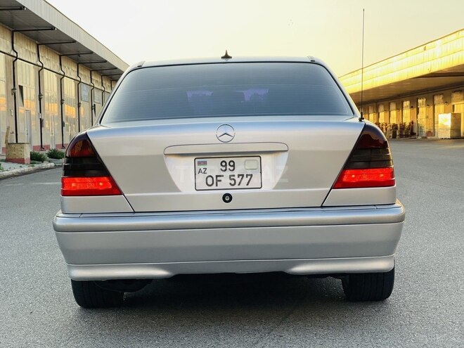 Mercedes C 230 2000, 193,577 km - 2.3 l - İmişli