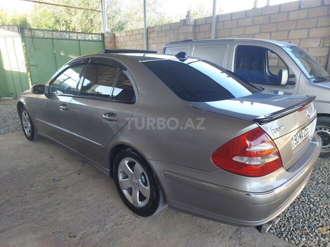 Mercedes E 240 2004, 274,000 km - 2.6 l - Bakı