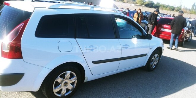 Renault Megane 2009, 240,000 km - 1.5 l - Bakı