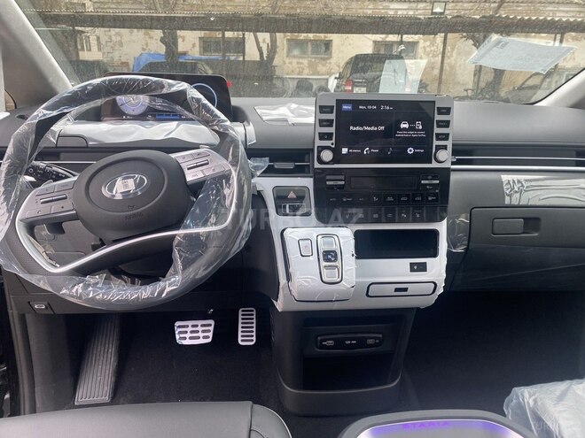 Hyundai Staria 2023, 0 km - 2.2 l - Bakı