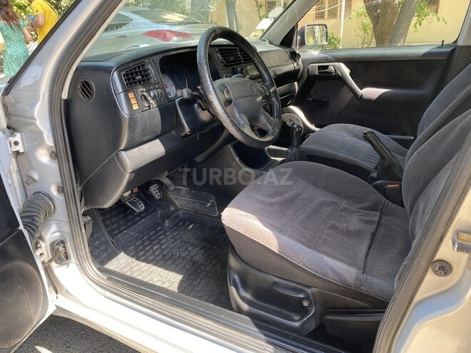 Volkswagen Vento 1994, 215,000 km - 1.8 l - Bakı