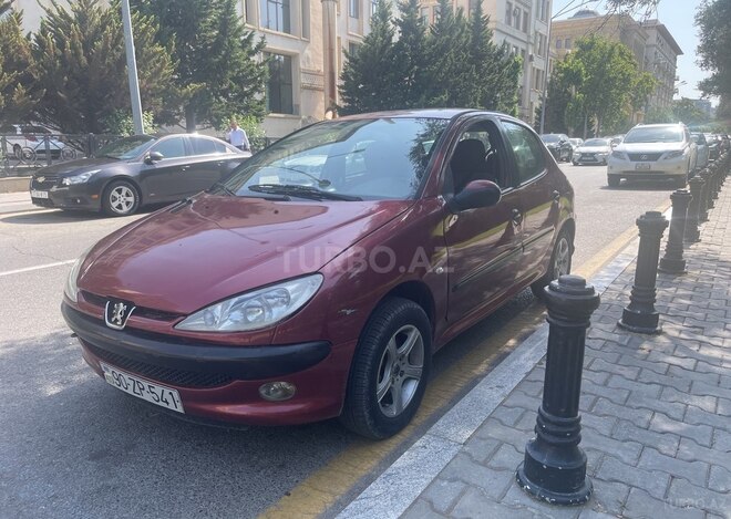 Peugeot 206 2005, 247,000 km - 1.6 l - Bakı