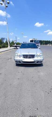 Mercedes E 240 2002, 367,000 km - 2.4 л - Yevlax