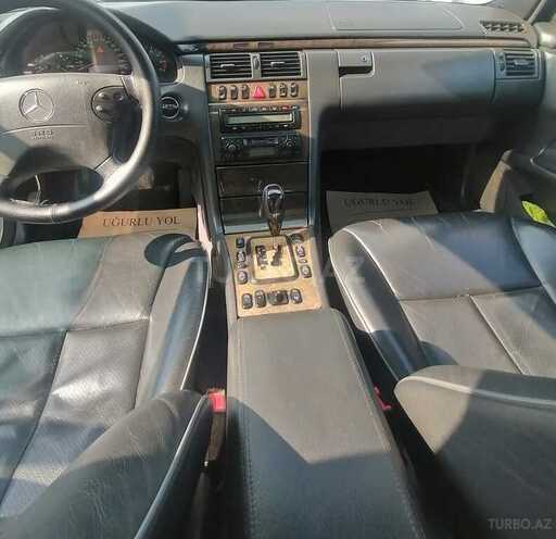 Mercedes E 240 2002, 367,000 km - 2.4 л - Yevlax