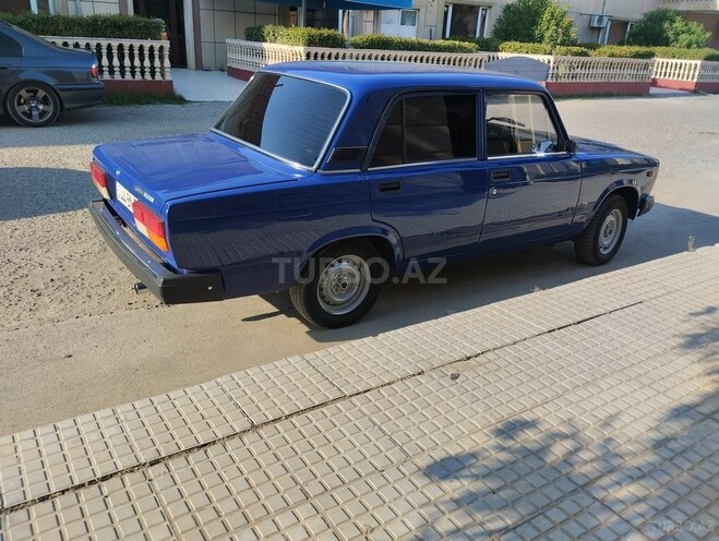 LADA (VAZ) 2107 2006, 25,600 km - 1.6 l - Salyan