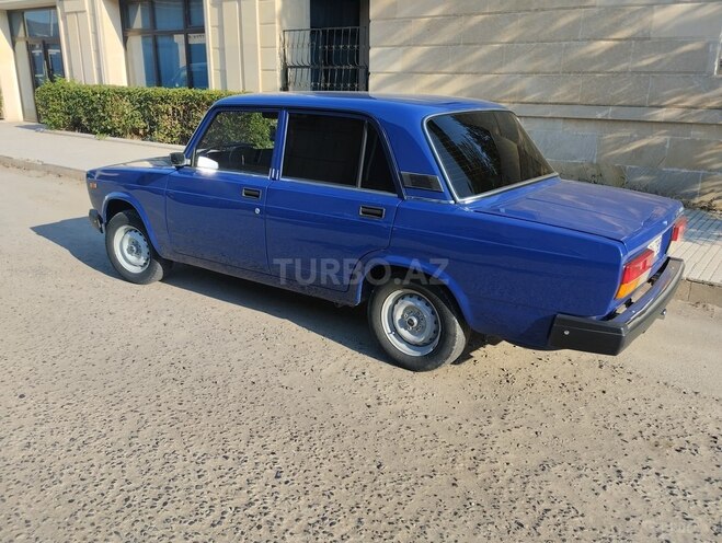 LADA (VAZ) 2107 2006, 25,600 km - 1.6 l - Salyan