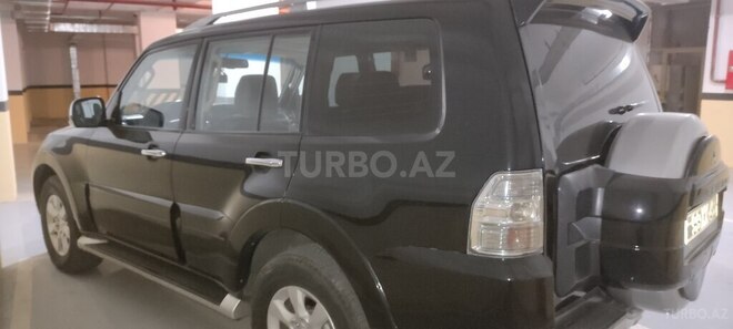 Mitsubishi Pajero 2008, 165,000 km - 3.0 l - Bakı