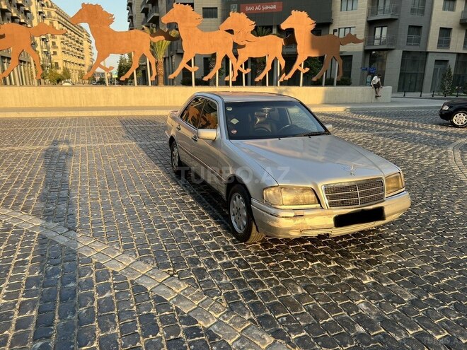 Mercedes C 220 1995, 320,000 km - 2.2 l - Bakı