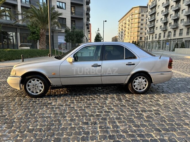 Mercedes C 220 1995, 320,000 km - 2.2 l - Bakı