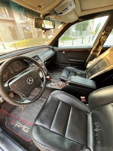 Mercedes C 220 1995, 320,000 km - 2.2 l - Bakı