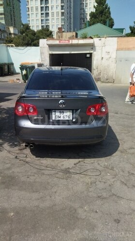Volkswagen Jetta 2006, 325,000 km - 2.5 l - Bakı