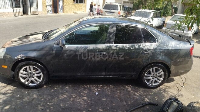 Volkswagen Jetta 2006, 325,000 km - 2.5 l - Bakı