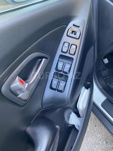 Hyundai ix35 2011, 102,500 km - 2.0 l - Bakı