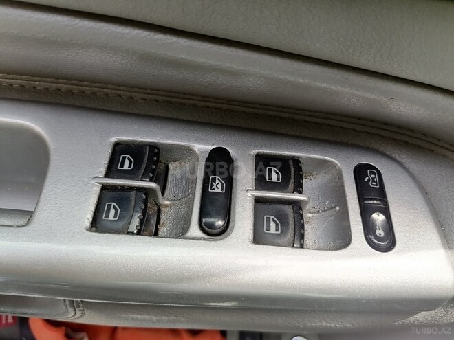 Volkswagen Jetta 2004, 350,000 km - 2.0 l - Bakı