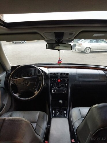 Mercedes C 200 1997, 283,000 km - 2.0 л - Bakı