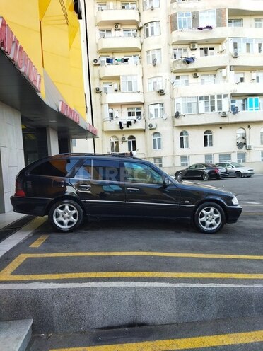 Mercedes C 200 1997, 283,000 km - 2.0 л - Bakı
