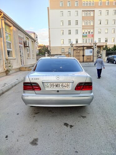 Mercedes E 320 1999, 339,000 km - 3.2 л - Sumqayıt