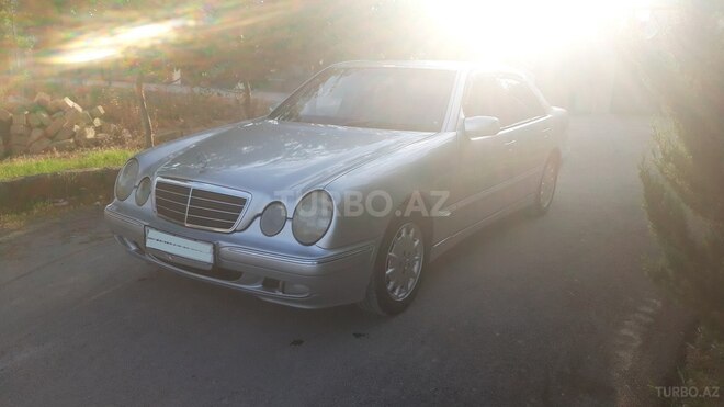 Mercedes E 200 2001, 490,000 km - 2.0 л - Bakı