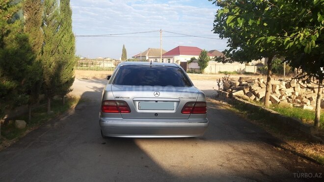 Mercedes E 200 2001, 490,000 km - 2.0 л - Bakı