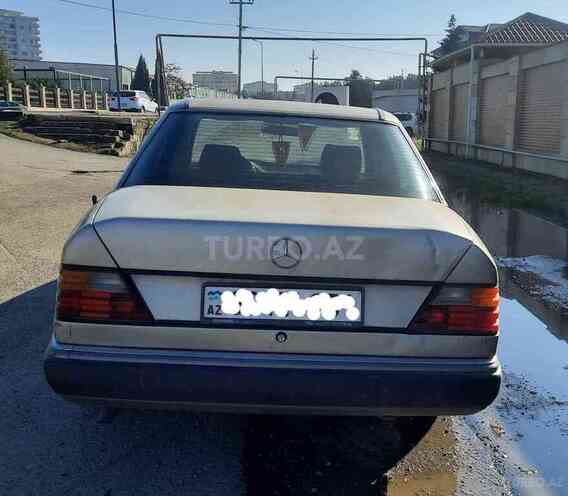 Mercedes E 200 1991, 440,000 km - 2.0 л - Bakı