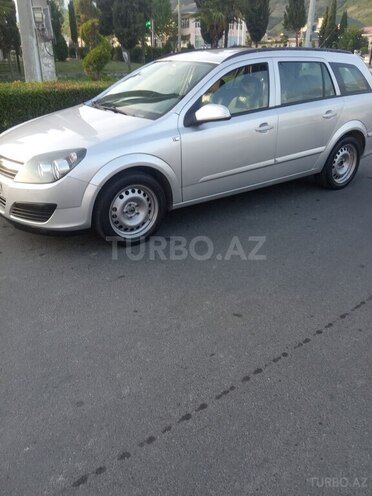 Opel Astra 2006, 250,000 km - 1.6 л - Balakən