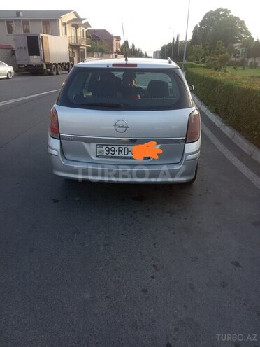 Opel Astra 2006, 250,000 km - 1.6 л - Balakən