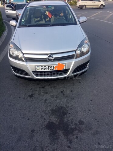 Opel Astra 2006, 250,000 km - 1.6 л - Balakən