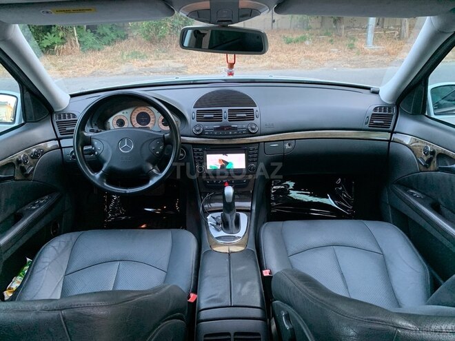 Mercedes E 240 2002, 278,000 km - 2.6 l - Bakı
