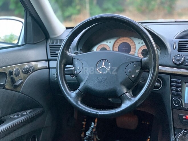 Mercedes E 240 2002, 278,000 km - 2.6 l - Bakı