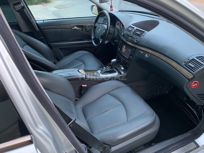 Mercedes E 240 2002, 278,000 km - 2.6 l - Bakı