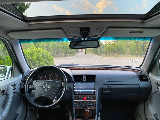Mercedes C 230 2000, 310,000 km - 2.3 l - Saatlı