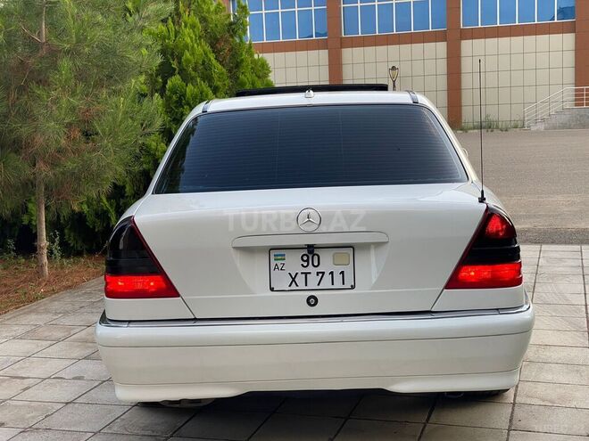 Mercedes C 230 2000, 310,000 km - 2.3 l - Saatlı
