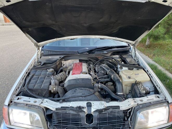 Mercedes C 230 2000, 310,000 km - 2.3 l - Saatlı