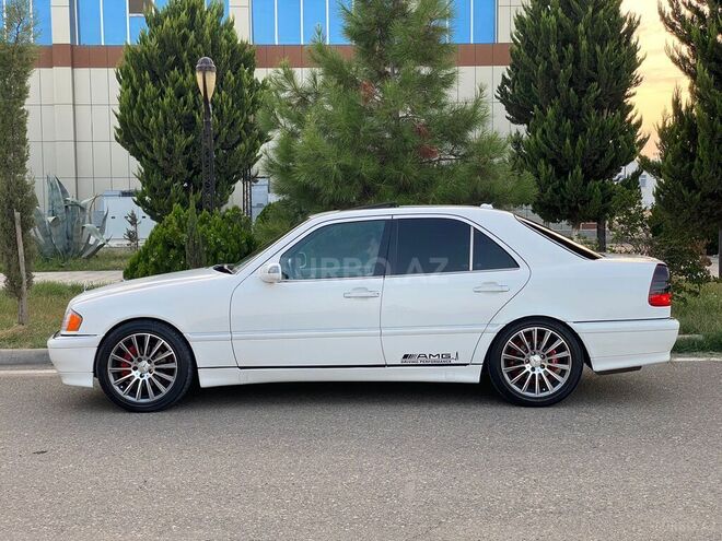 Mercedes C 230 2000, 310,000 km - 2.3 l - Saatlı