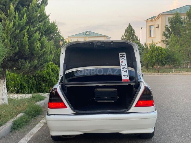 Mercedes C 230 2000, 310,000 km - 2.3 l - Saatlı