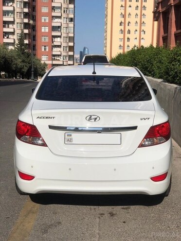 Hyundai Accent 2011, 131,000 km - 1.4 l - Bakı