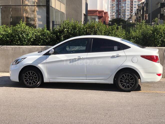Hyundai Accent 2011, 131,000 km - 1.4 l - Bakı
