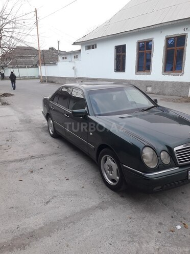 Mercedes E 230 1997, 320,000 km - 2.3 l - Göyçay