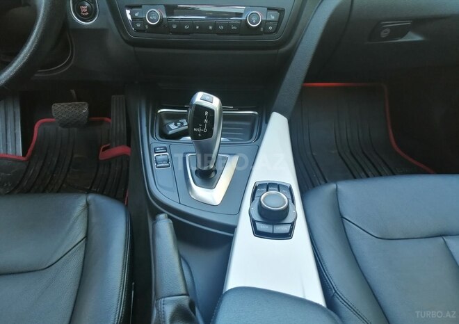 BMW 328 2012, 102,200 km - 2.0 l - Sumqayıt