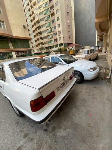 BMW 520 1989, 455,000 km - 2.0 l - Bakı