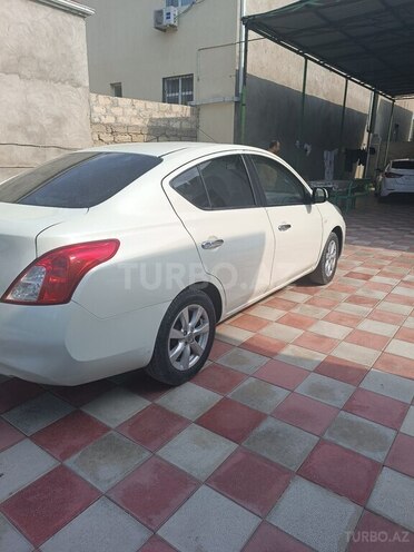 Nissan Sunny 2015, 370,000 km - 1.5 л - Bakı