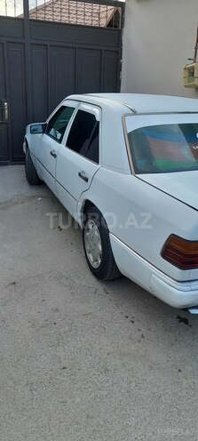 Mercedes E 200 1992, 312,312 km - 2.0 l - Bakı