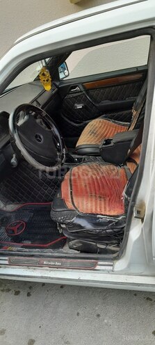 Mercedes E 200 1992, 312,312 km - 2.0 l - Bakı
