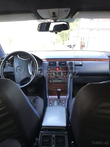 Mercedes E 230 1996, 500,853 km - 2.3 l - Bakı