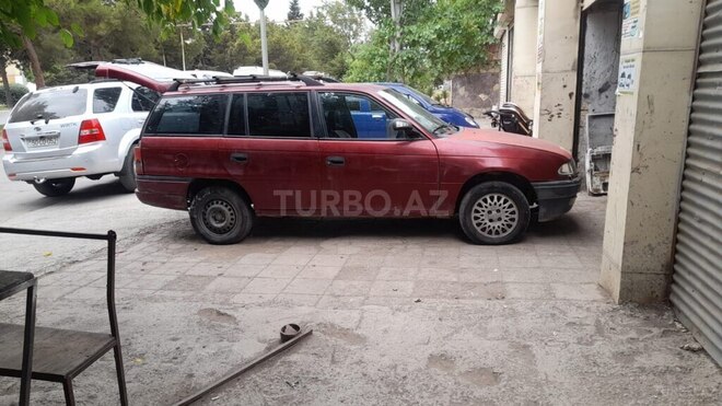 Opel Astra 1997, 337,000 km - 1.6 л - Sumqayıt