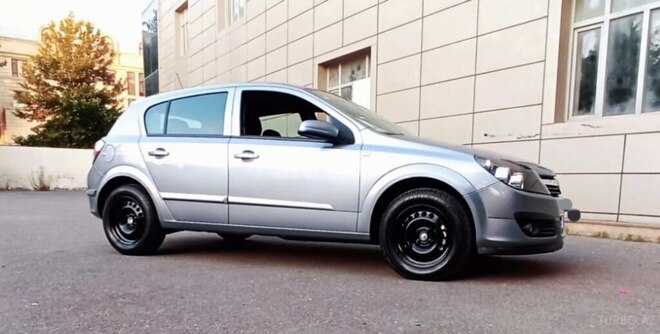 Opel Astra 2005, 170,000 km - 1.4 l - Bakı