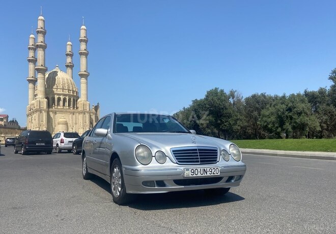 Mercedes E 220 2001, 482,000 km - 2.2 l - Bakı